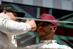 Valtteri Bottas, Mercedes AMG F1 and Lewis Hamilton, Mercedes AMG F1
