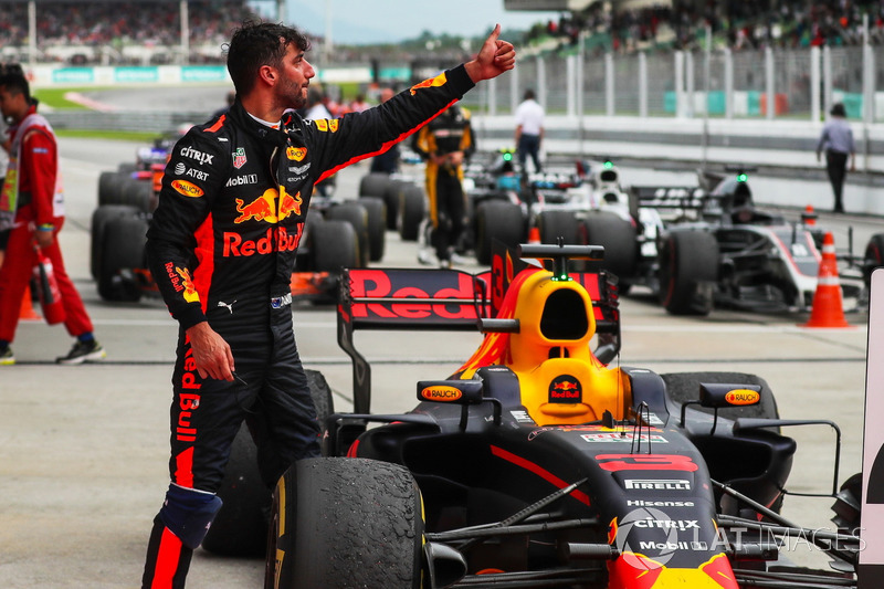 Daniel Ricciardo, Red Bull Racing celebrates in parc ferme