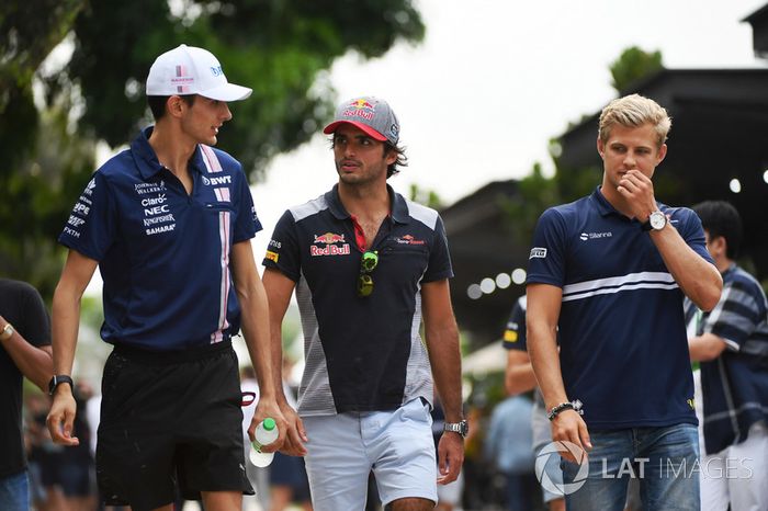 Esteban Ocon, Sahara Force India F1, Carlos Sainz Jr., Scuderia Toro Rosso y Marcus Ericsson, Sauber