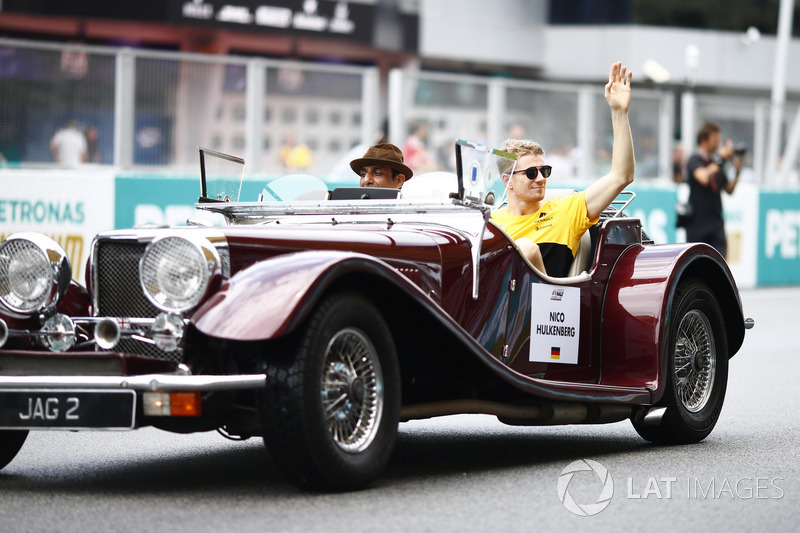 Nico Hulkenberg, Renault Sport F1 Team, saat parade pembalap