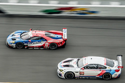#68 Chip Ganassi Racing Ford GT: Billy Johnson, Stefan Mücke, Olivier Pla, #24 BMW Team RLL BMW M6 G
