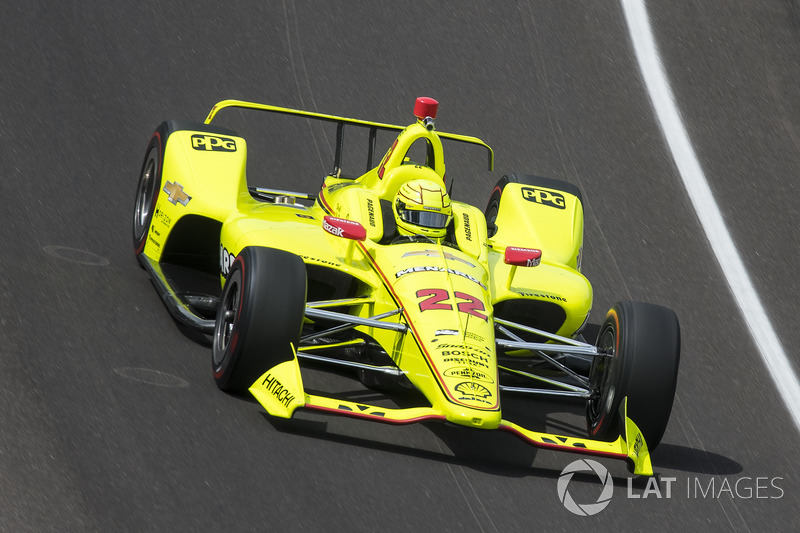 2. <img src="https://cdn-5.motorsport.com/static/img/cfp/0/0/0/0/75/s3/france-2.jpg" alt="" width="20" height="12" /> Симон Пажено, Team Penske Chevrolet
