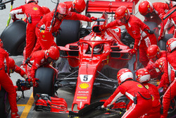 Sebastian Vettel, Ferrari SF71H, makes a pit stop