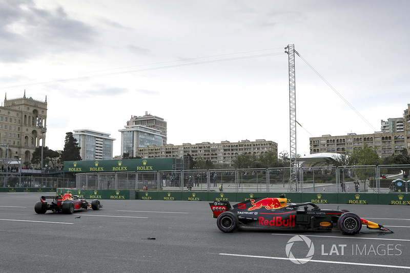 Разбитые автомобили RB14 Макса Ферстаппена и Даниэля Риккардо, Red Bull Racing