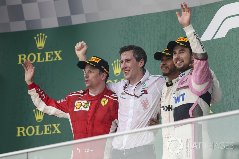 Podio: Ganador, Lewis Hamilton, Mercedes-AMG F1, segundo, Kimi Raikkonen, Ferrari, tercero, Sergio Perez, Force India