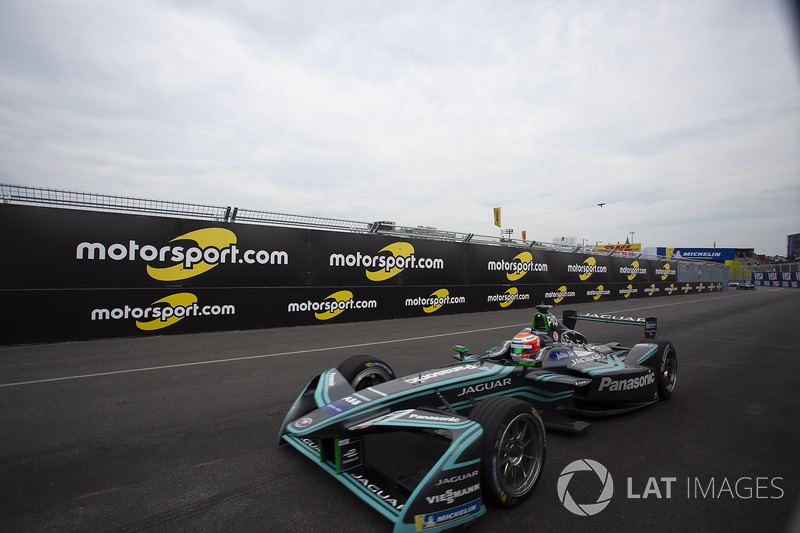 Em 2016/17, Nelsinho Piquet foi para a Jaguar