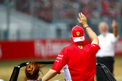 Sebastian Vettel, Ferrari, pilotlar geçit töreninde