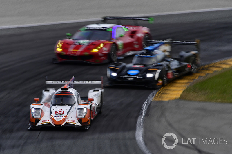 #54 CORE autosport ORECA LMP2, P: Jon Bennett, Colin Braun, Romain Dumas, Loic Duval