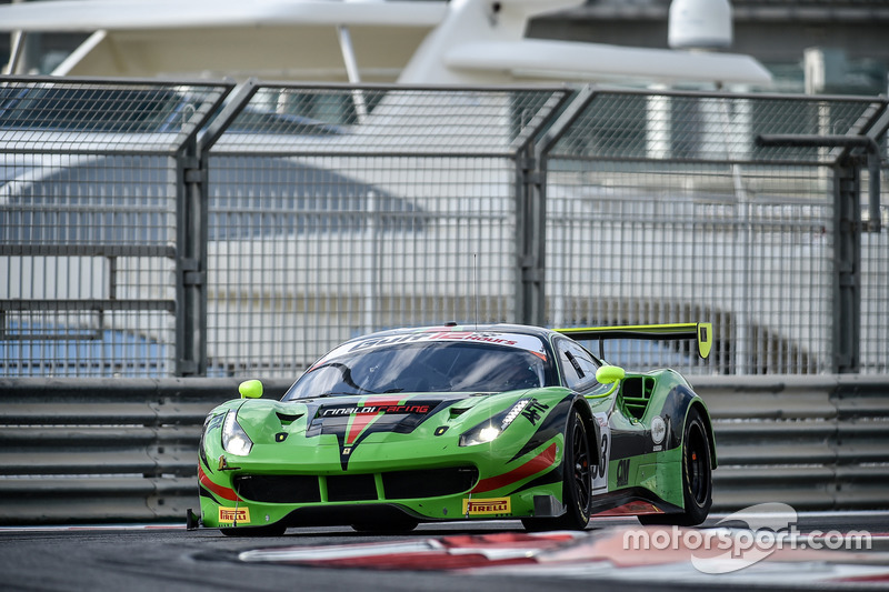 #33 Rinaldi Racing Ferrari 488 GT3: Rinat Salikhov, Marco Seefried, Norbert Siedler
