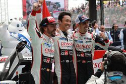 Winners #8 Toyota Gazoo Racing Toyota TS050: Sébastien Buemi, Kazuki Nakajima, Fernando Alonso