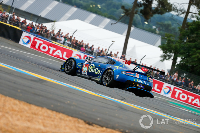 Spin atan araç #90 TF Sport Aston Martin Vantage: Salih Yoluc, Euan Alers-Hankey, Charles Eastwood