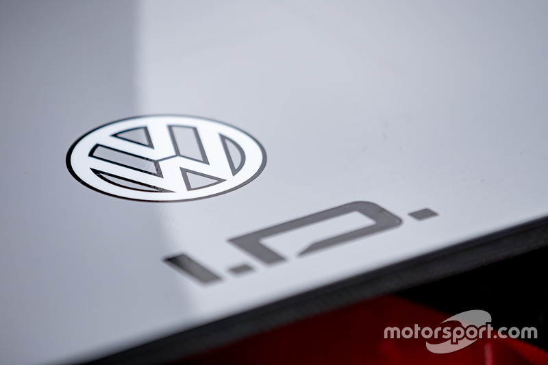 Автомобиль Volkswagen I.D. R Pikes Peak (№94) Ромена Дюма