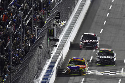 Kyle Busch, Joe Gibbs Racing Toyota takes the checkered flag and the win