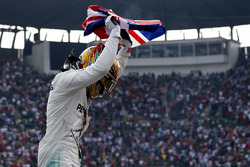 2017 World Champion Lewis Hamilton, Mercedes AMG F1