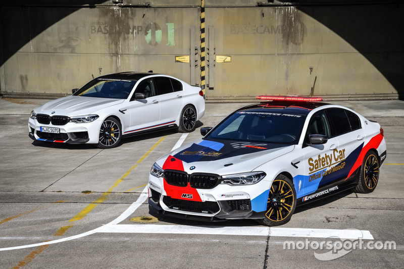 Le safety car MotoGP BMW M5 avec la BMW M5