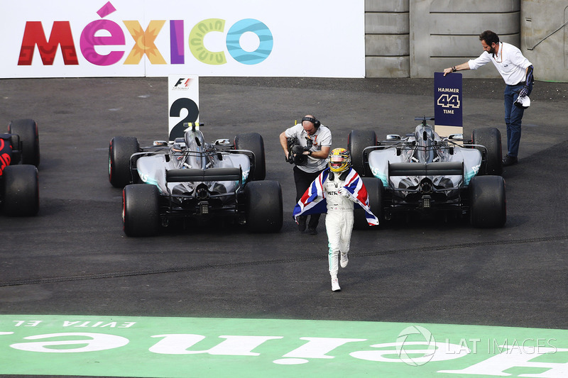 2017 World Champion Lewis Hamilton, Mercedes AMG F1