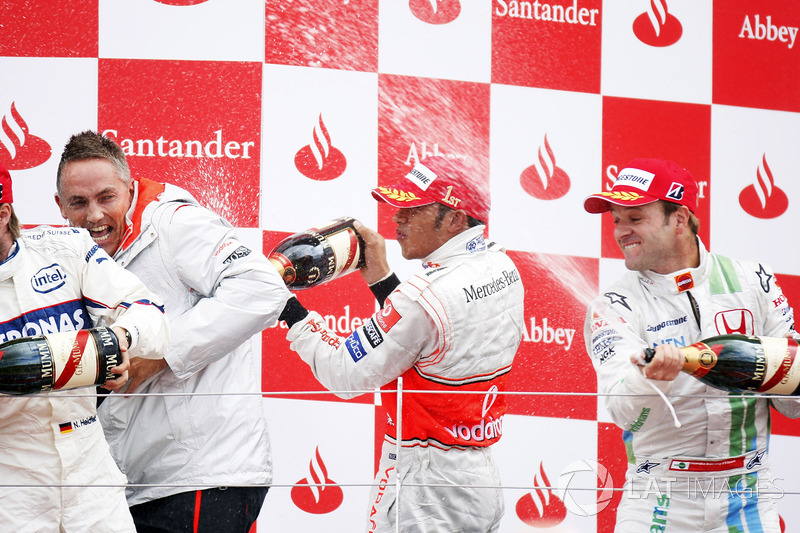 Podium: race winner Lewis Hamilton, McLaren MP4-23, second place Nick Heidfeld, BMW Sauber F1.08, third place Rubens Barrichello, Honda RA108, Martin Whitmarsh, Chief Operating Officer, McLaren Group