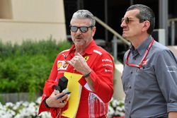 Maurizio Arrivabene, Team Principal Ferrari e Guenther Steiner, Team Principal Haas F1