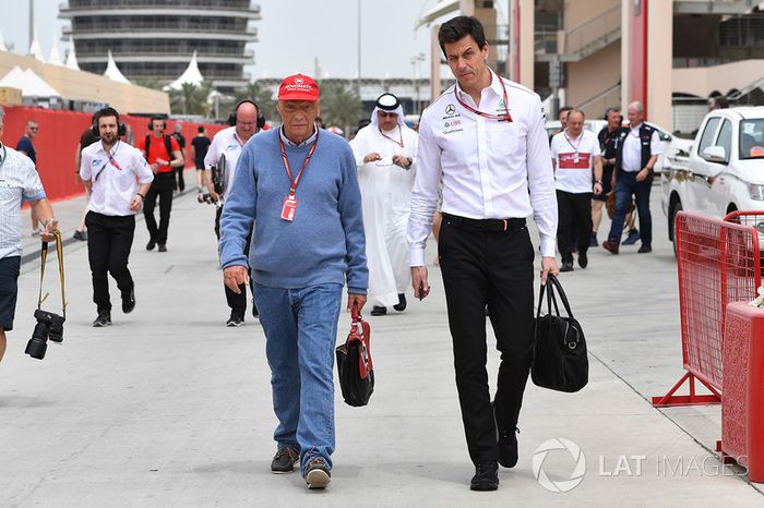 Niki Lauda, presidente no ejecutivo de Mercedes AMG F1 y Toto Wolff, director de Motorsport de Mercedes AMG F1