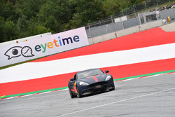 Max Verstappen, Red Bull Racing in een Aston Martin
