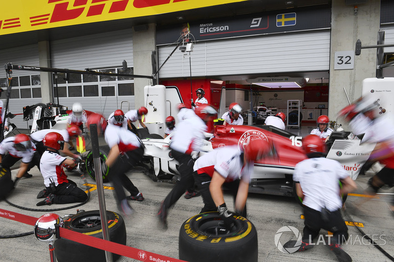 Entraînement aux arrêts aux stands chez Sauber