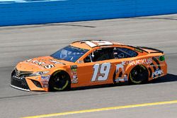 Daniel Suarez, Joe Gibbs Racing, Toyota Camry ARRIS