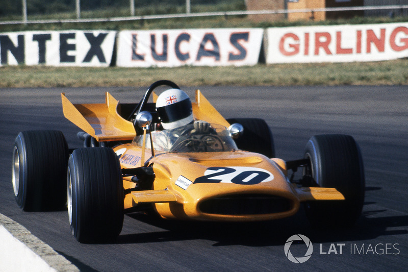 Derek Bell, McLaren M9A