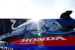Honda logo op de Toro Rosso
