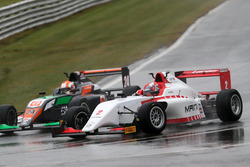 Kush Maini, Lanan Racing