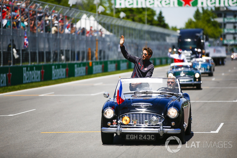 Romain Grosjean, Haas F1 Team, lors de la parade des pilotes