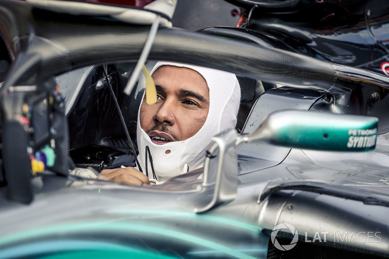 "A Ferrari não poderia ter saído daqui com mais pontos do que nós. Estávamos todos indo rápido o suficiente e ele estava muito perto de mim, mas tinha uma visão melhor do que eu. Eu estava olhando para o meu espelho retrovisor e ele estava muito perto e eu tive que frear, mas Valtteri estava à frente."