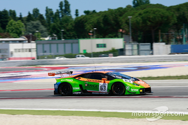 #63 GRT Grasser Racing Team Lamborghini Huracan GT3: Mirko Bortolotti, Christian Engelhart