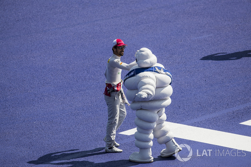 Lucas di Grassi, Audi Sport ABT Schaeffler, bertemu Michelin man
