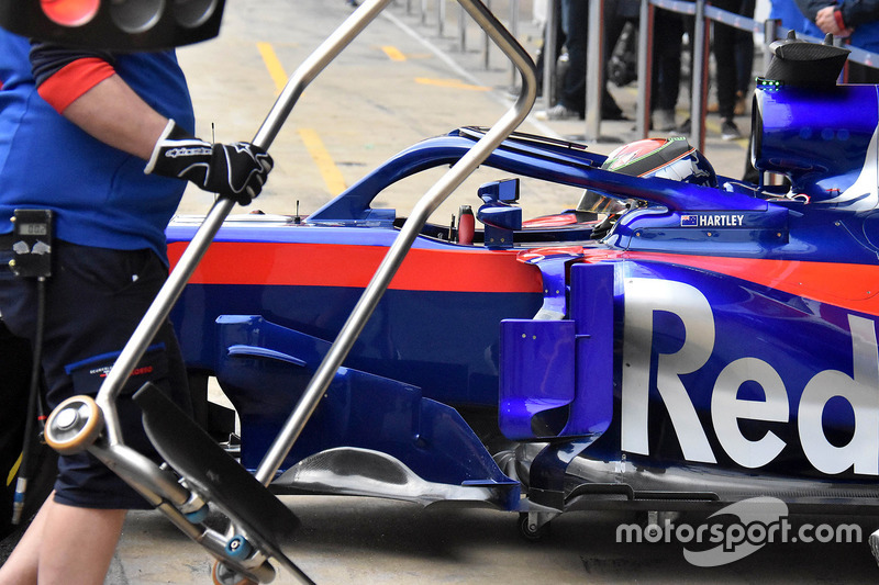 Detalle lateral del Scuderia Toro Rosso STR13