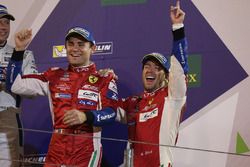 Podio LMGTE Pro: ganadores Davide Rigon, Sam Bird, AF Corse