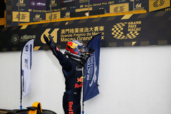 Le vainqueur Dan Ticktum, Motopark with VEB, Dallara Volkswagen
