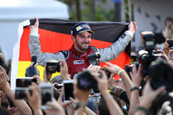 Il vincitore della gara Daniel Abt, Audi Sport ABT Schaeffler festeggia la vittoria