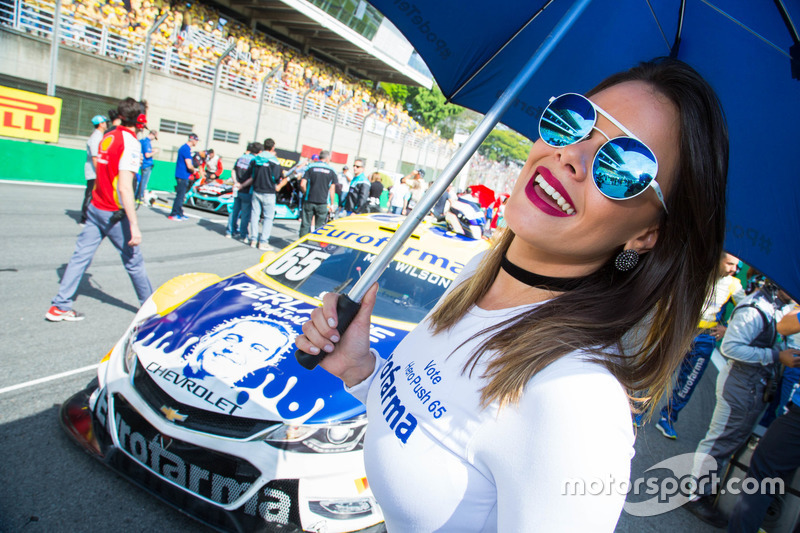 Grid girl