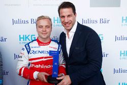 The Julius Bar Pole Position award is presented to Felix Rosenqvist, Mahindra Racing