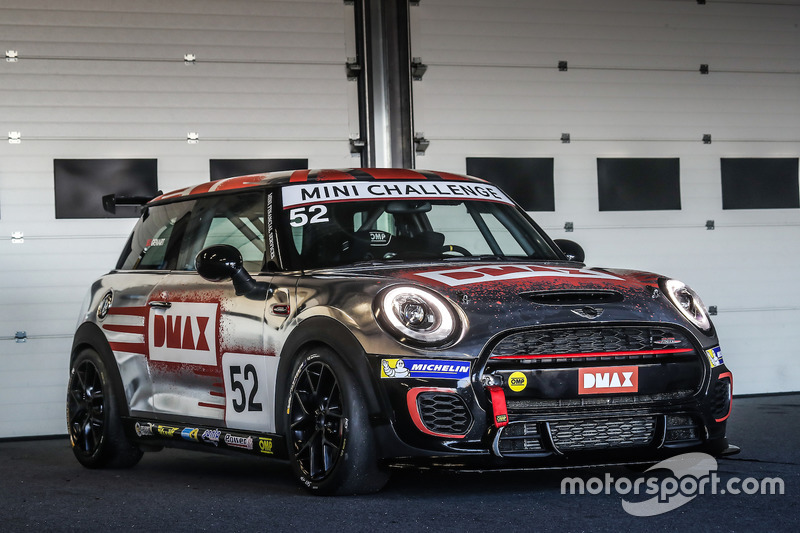MINI John Cooper Works Challenge Pro