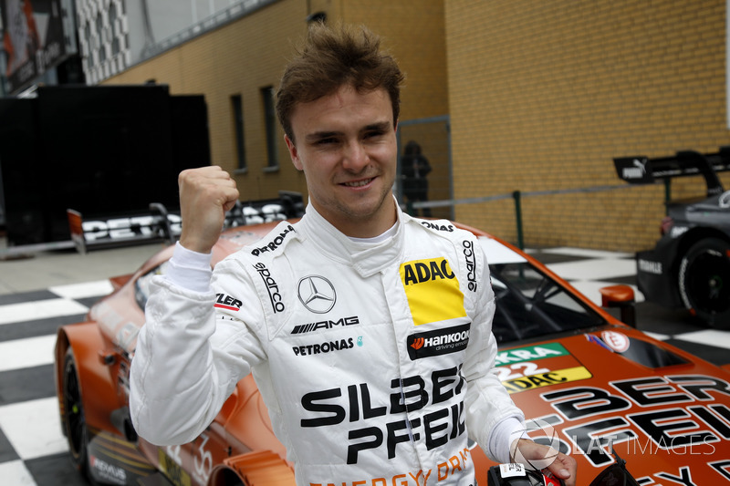 Pole position for Lucas Auer, Mercedes-AMG Team HWA