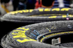 Pneumatici Goodyear bagnati dalla pioggia