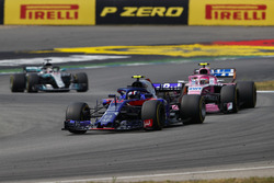 Pierre Gasly, Toro Rosso STR13, leads Esteban Ocon, Force India VJM11, and Lewis Hamilton, Mercedes AMG F1 W09