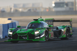 #22 Tequila Patron ESM Nissan DPi, P: Pipo Derani, Johannes van Overbeek, Nicolas Lapierre