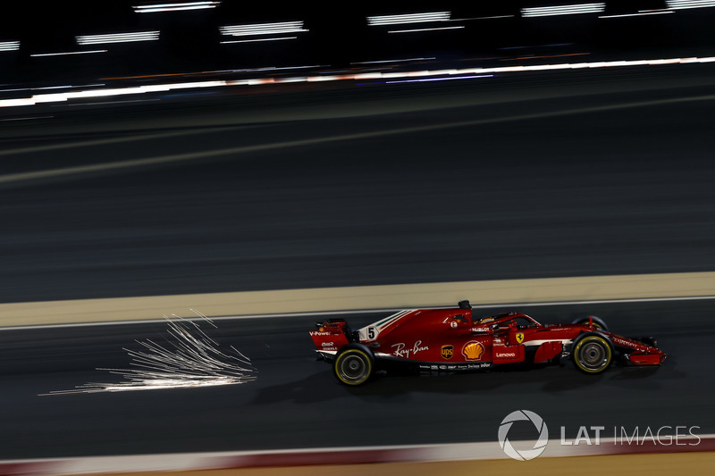 Sebastian Vettel, Ferrari SF-71H saca chispas