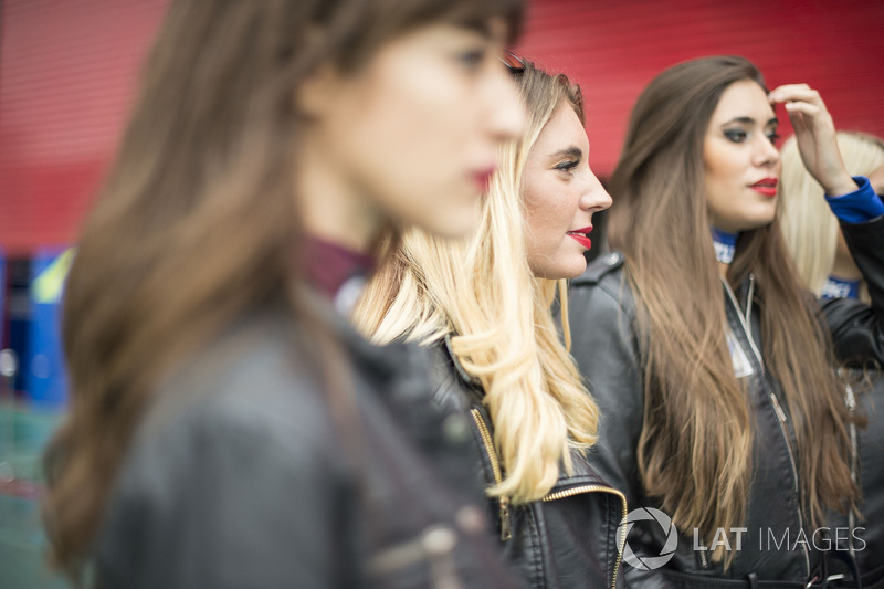 Chicas de la parrilla