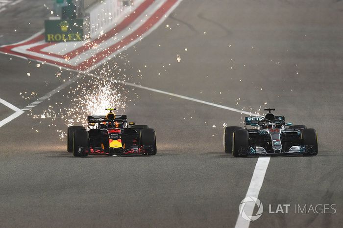 Max Verstappen, Red Bull Racing RB14 and Lewis Hamilton, Mercedes-AMG F1 W09 EQ Power  battle