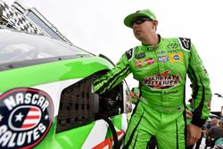 Kyle Busch, Joe Gibbs Racing, Toyota Camry Interstate Batteries