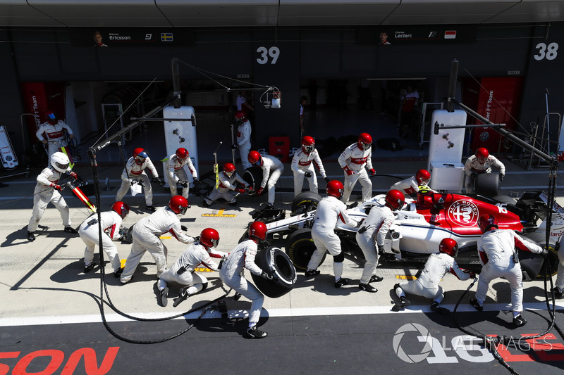 Charles Leclerc, Sauber C37, comes in for a stop