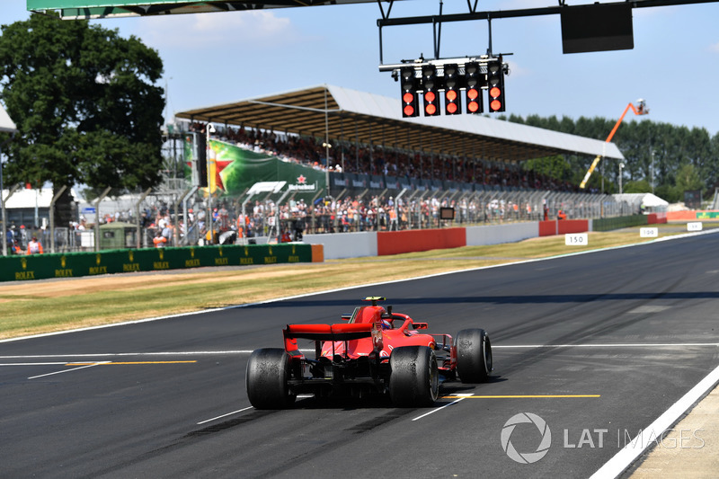 Kimi Raikkonen, Ferrari SF71H practice start